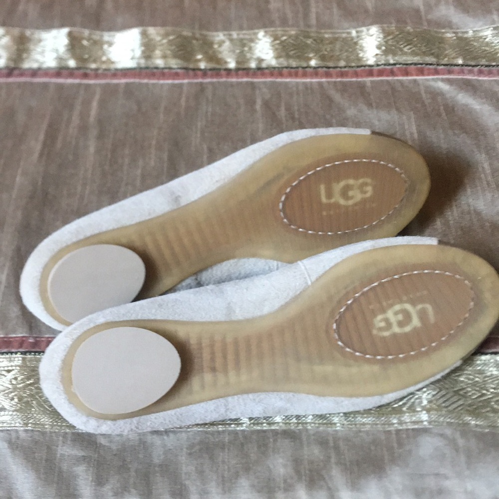 Ugg Flats - image 4